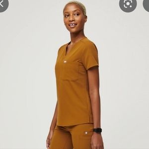Figs Atlantic Fall XS Catarina scrub top